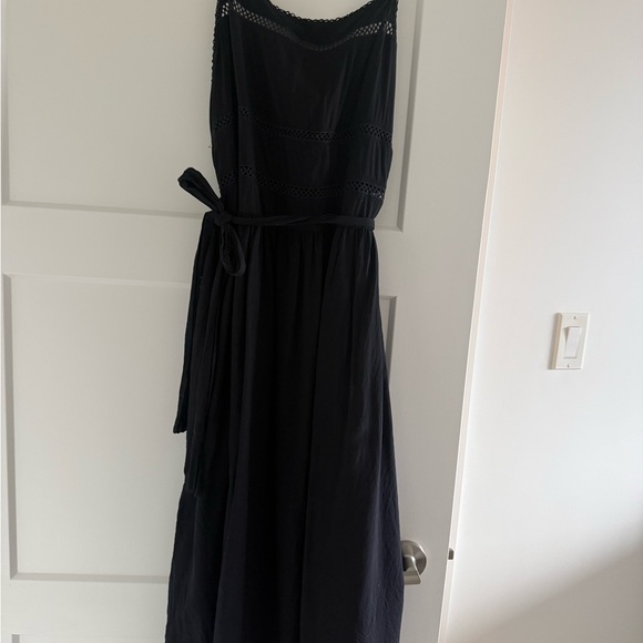 Wilfred Black Strapless Dress with Lace Detail - Picture 2 of 4